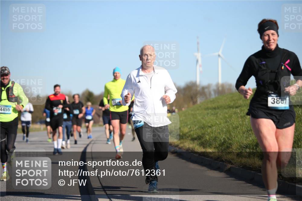 06.04.2025 - 44. Internationalen Wilhelmsburger Insellauf Jannik Wohlers http://msf.ph/oto/7612361 06.04.2025 09:28:31 Laufen 4455, 3867 meine-sportfotos.de