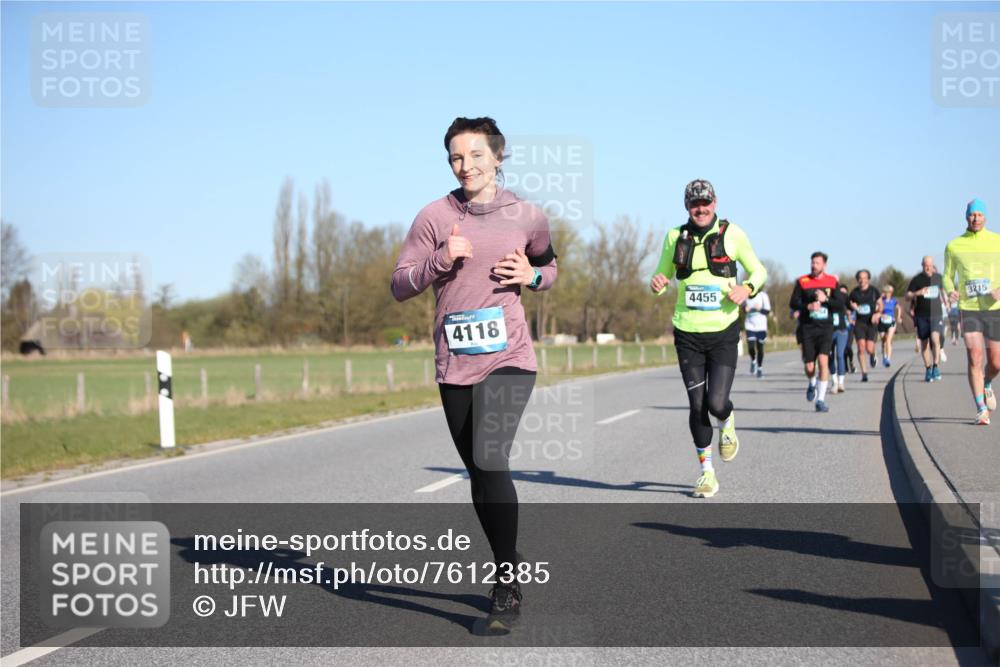 06.04.2025 - 44. Internationalen Wilhelmsburger Insellauf Jannik Wohlers http://msf.ph/oto/7612385 06.04.2025 09:28:33 Laufen 4118, 4455, 3215 meine-sportfotos.de