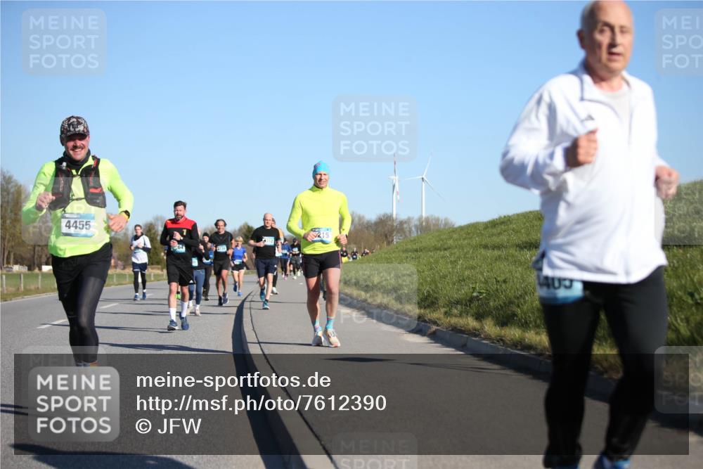 06.04.2025 - 44. Internationalen Wilhelmsburger Insellauf Jannik Wohlers http://msf.ph/oto/7612390 06.04.2025 09:28:33 Laufen 4455, 215, 64, 400 meine-sportfotos.de