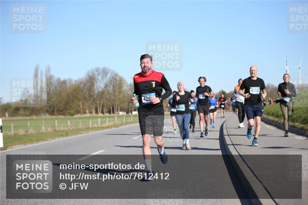 06.04.2025 - 44. Internationalen Wilhelmsburger Insellauf Jannik Wohlers http://msf.ph/oto/7612412 06.04.2025 09:28:37 Laufen 426, 1, 4536, 4144, 4130, 4312, 563 meine-sportfotos.de