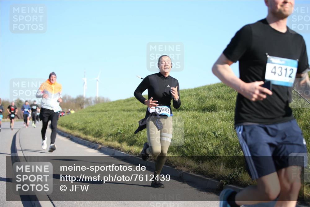 06.04.2025 - 44. Internationalen Wilhelmsburger Insellauf Jannik Wohlers http://msf.ph/oto/7612439 06.04.2025 09:28:39 Laufen 3563, 4312 meine-sportfotos.de