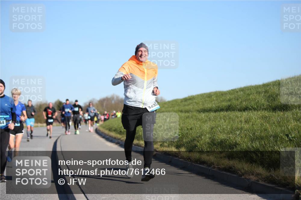 06.04.2025 - 44. Internationalen Wilhelmsburger Insellauf Jannik Wohlers http://msf.ph/oto/7612466 06.04.2025 09:28:41 Laufen 44, 3255 meine-sportfotos.de