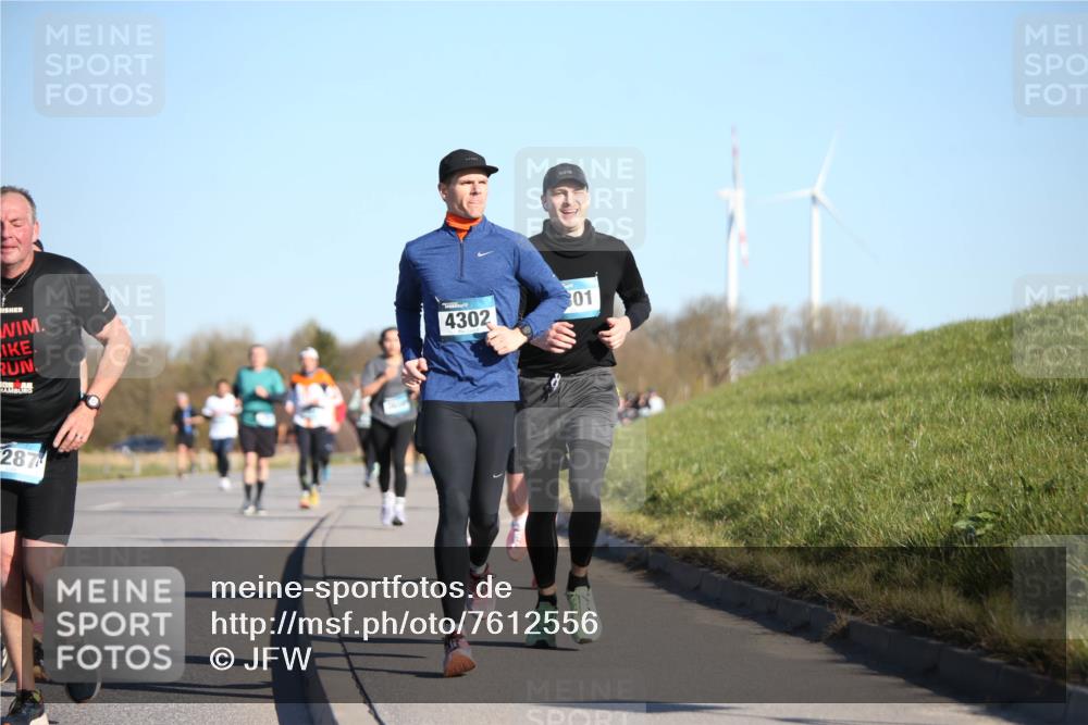 06.04.2025 - 44. Internationalen Wilhelmsburger Insellauf Jannik Wohlers http://msf.ph/oto/7612556 06.04.2025 09:28:48 Laufen 4302, 287, 01 meine-sportfotos.de