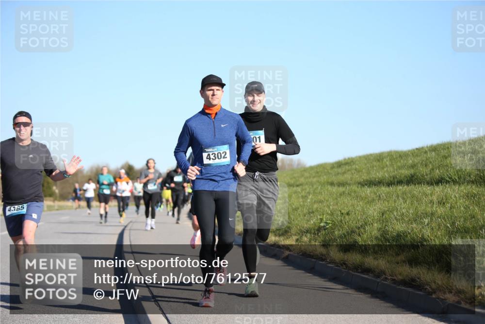 06.04.2025 - 44. Internationalen Wilhelmsburger Insellauf Jannik Wohlers http://msf.ph/oto/7612577 06.04.2025 09:28:50 Laufen 4365, 4302, 01 meine-sportfotos.de
