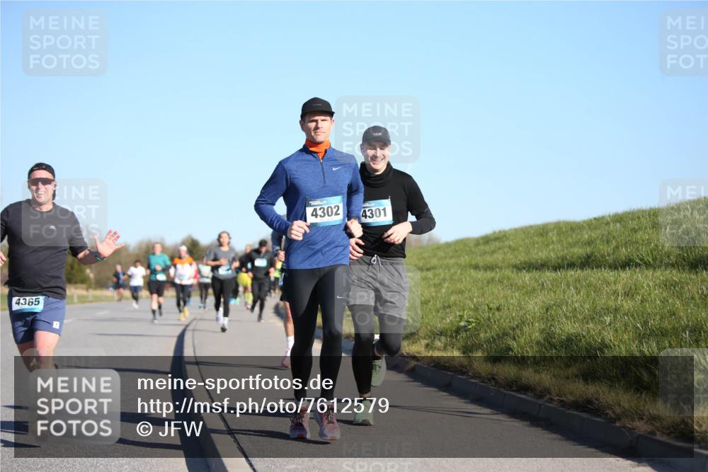 06.04.2025 - 44. Internationalen Wilhelmsburger Insellauf Jannik Wohlers http://msf.ph/oto/7612579 06.04.2025 09:28:50 Laufen 4365, 4302, 4301 meine-sportfotos.de