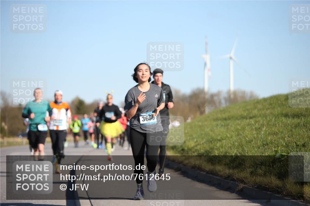 06.04.2025 - 44. Internationalen Wilhelmsburger Insellauf Jannik Wohlers http://msf.ph/oto/7612645 06.04.2025 09:28:54 Laufen 3656 meine-sportfotos.de
