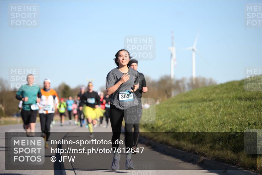 06.04.2025 - 44. Internationalen Wilhelmsburger Insellauf Jannik Wohlers http://msf.ph/oto/7612647 06.04.2025 09:28:54 Laufen 3656 meine-sportfotos.de