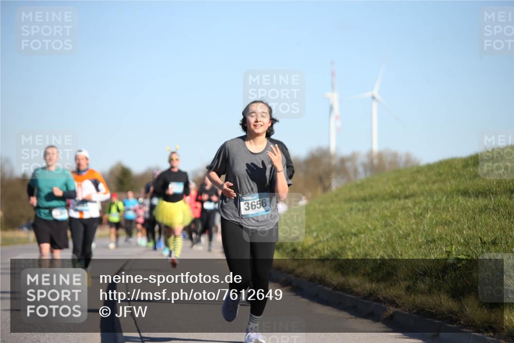 06.04.2025 - 44. Internationalen Wilhelmsburger Insellauf Jannik Wohlers http://msf.ph/oto/7612649 06.04.2025 09:28:54 Laufen 3656 meine-sportfotos.de