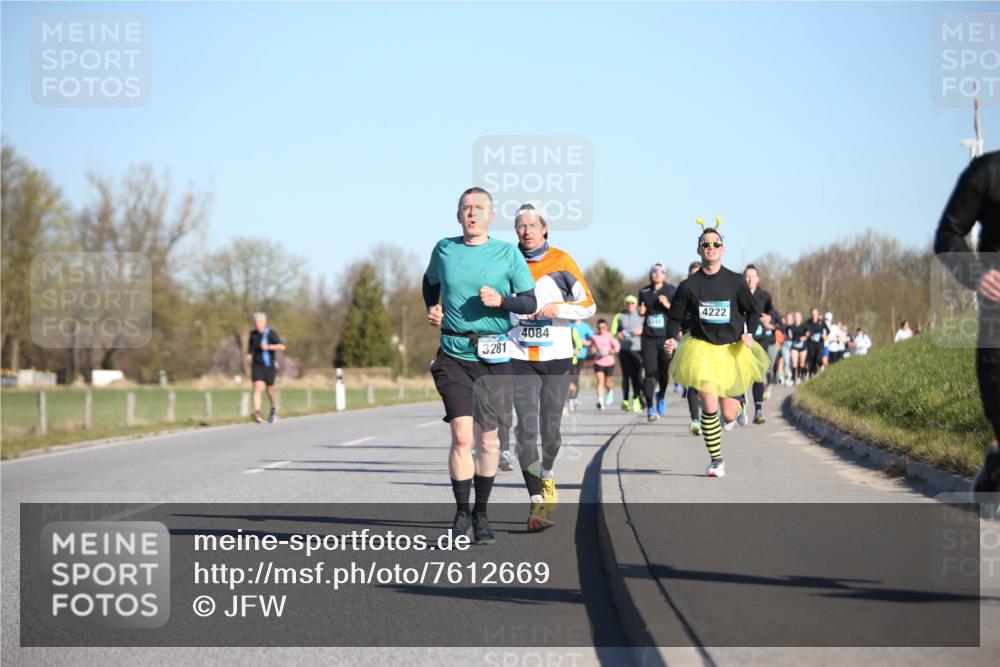 06.04.2025 - 44. Internationalen Wilhelmsburger Insellauf Jannik Wohlers http://msf.ph/oto/7612669 06.04.2025 09:28:56 Laufen 3281, 4084, 4222 meine-sportfotos.de