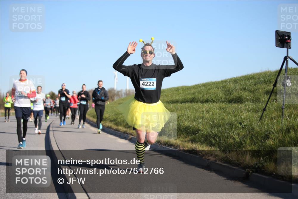 06.04.2025 - 44. Internationalen Wilhelmsburger Insellauf Jannik Wohlers http://msf.ph/oto/7612766 06.04.2025 09:29:01 Laufen 4222 meine-sportfotos.de