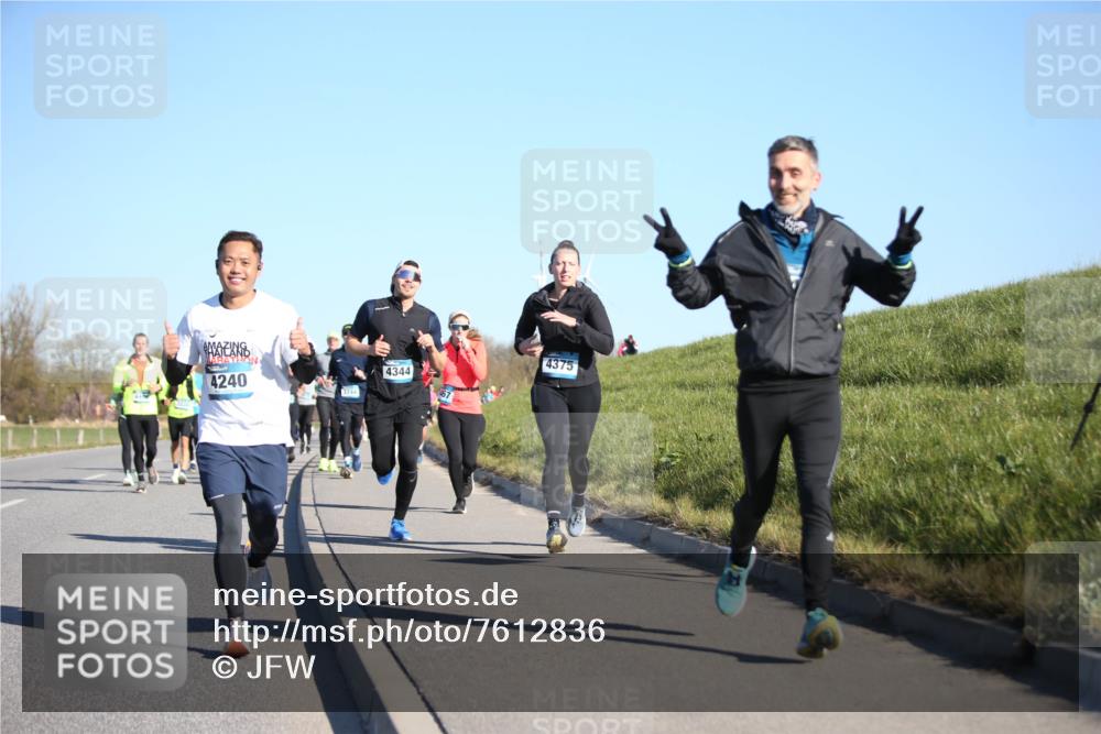06.04.2025 - 44. Internationalen Wilhelmsburger Insellauf Jannik Wohlers http://msf.ph/oto/7612836 06.04.2025 09:29:05 Laufen 4240, 3744, 4344, 4375 meine-sportfotos.de