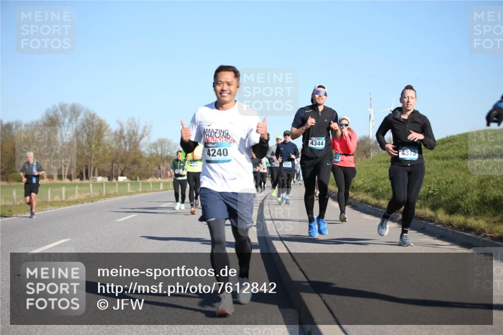 06.04.2025 - 44. Internationalen Wilhelmsburger Insellauf Jannik Wohlers http://msf.ph/oto/7612842 06.04.2025 09:29:05 Laufen 4240, 3744, 4344, 4375 meine-sportfotos.de