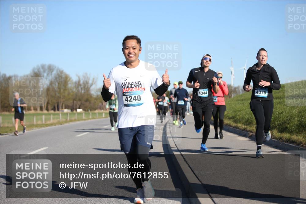 06.04.2025 - 44. Internationalen Wilhelmsburger Insellauf Jannik Wohlers http://msf.ph/oto/7612855 06.04.2025 09:29:06 Laufen 4240, 1744, 2, 4344, 67, 4375 meine-sportfotos.de