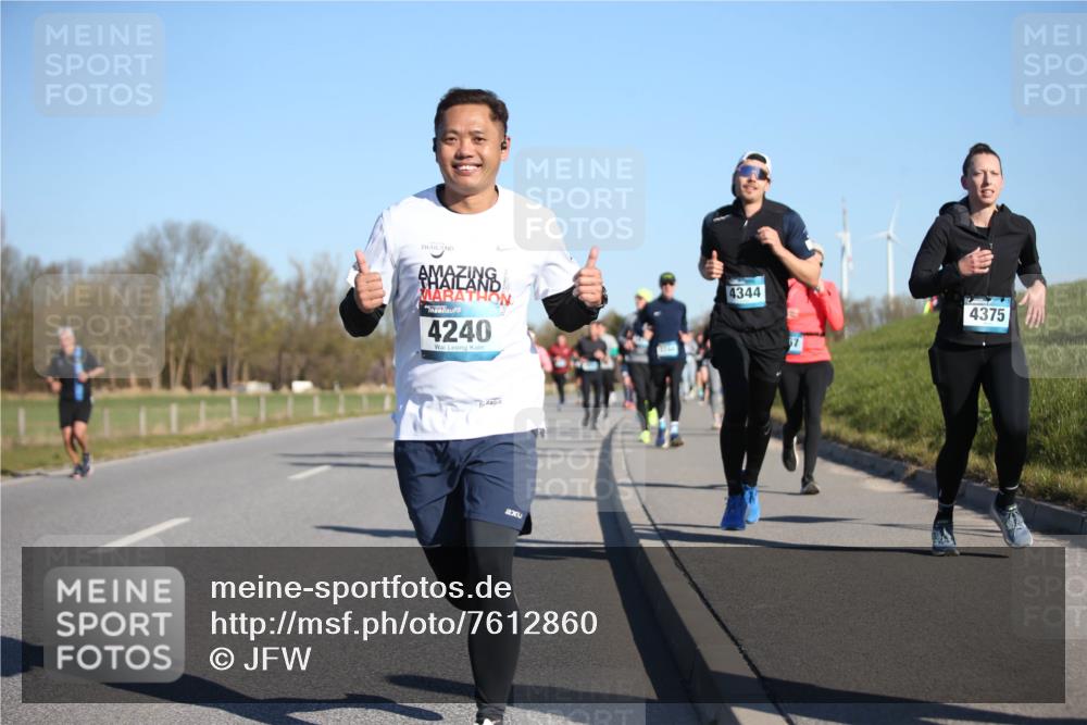 06.04.2025 - 44. Internationalen Wilhelmsburger Insellauf Jannik Wohlers http://msf.ph/oto/7612860 06.04.2025 09:29:06 Laufen 4240, 2, 4344, 4375 meine-sportfotos.de