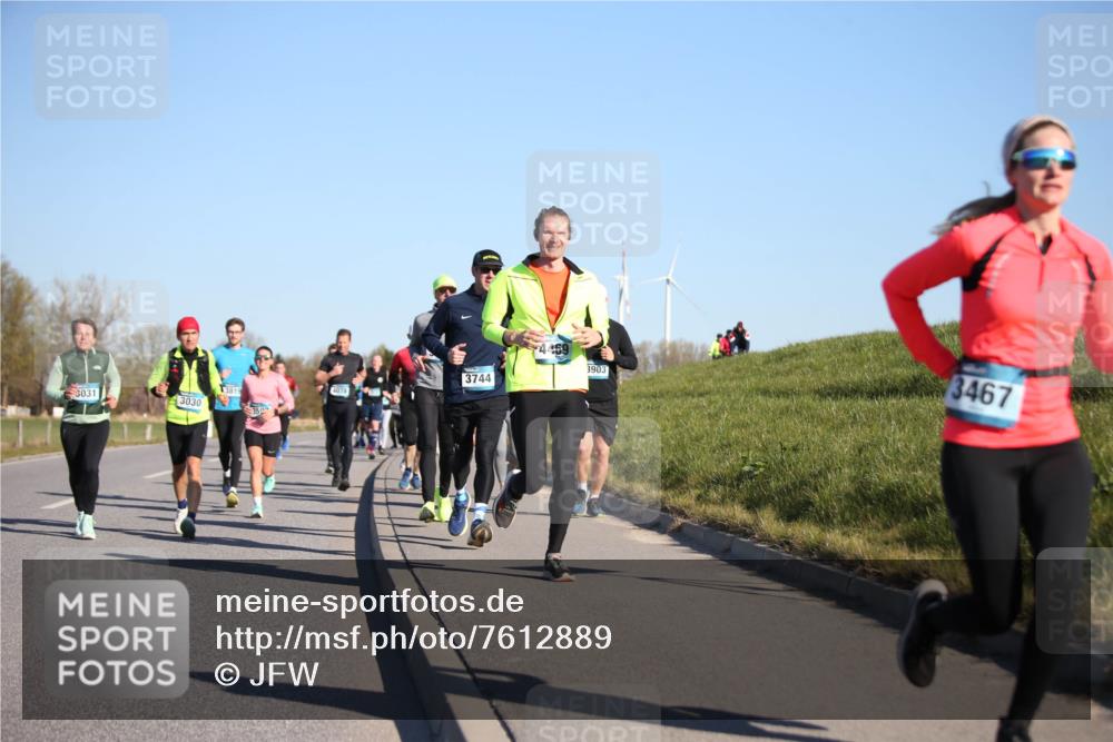 06.04.2025 - 44. Internationalen Wilhelmsburger Insellauf Jannik Wohlers http://msf.ph/oto/7612889 06.04.2025 09:29:09 Laufen 3031, 3030, 13819, 15, 3744, 4469, 3903, 3467 meine-sportfotos.de