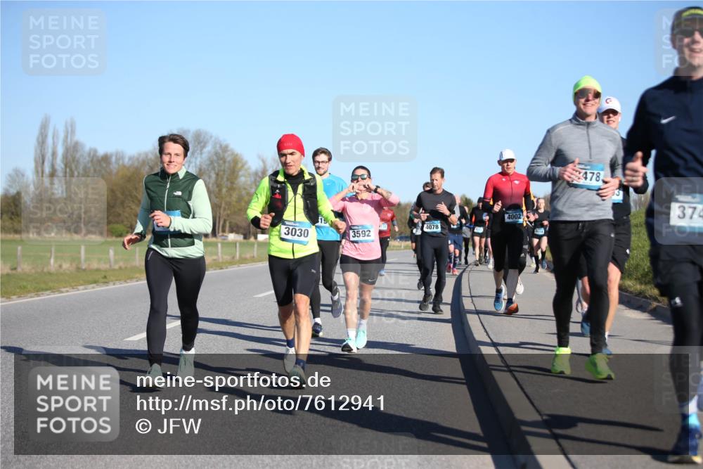 06.04.2025 - 44. Internationalen Wilhelmsburger Insellauf Jannik Wohlers http://msf.ph/oto/7612941 06.04.2025 09:29:11 Laufen 3030, 19, 4078, 3592, 4002, 4614, 478, 374 meine-sportfotos.de