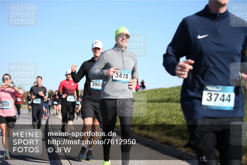 06.04.2025 - 44. Internationalen Wilhelmsburger Insellauf Jannik Wohlers http://msf.ph/oto/7612950 06.04.2025 09:29:12 Laufen 4078, 3592, 4002, 3903, 3478, 3744 meine-sportfotos.de