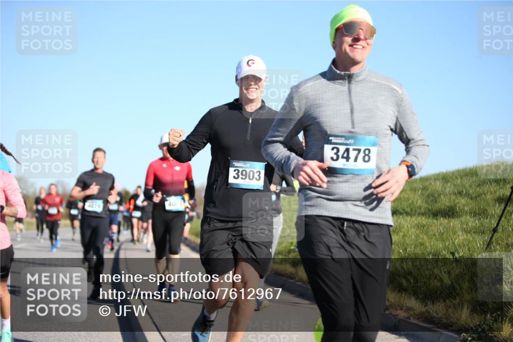 06.04.2025 - 44. Internationalen Wilhelmsburger Insellauf Jannik Wohlers http://msf.ph/oto/7612967 06.04.2025 09:29:12 Laufen 4078, 4002, 3903, 3478 meine-sportfotos.de