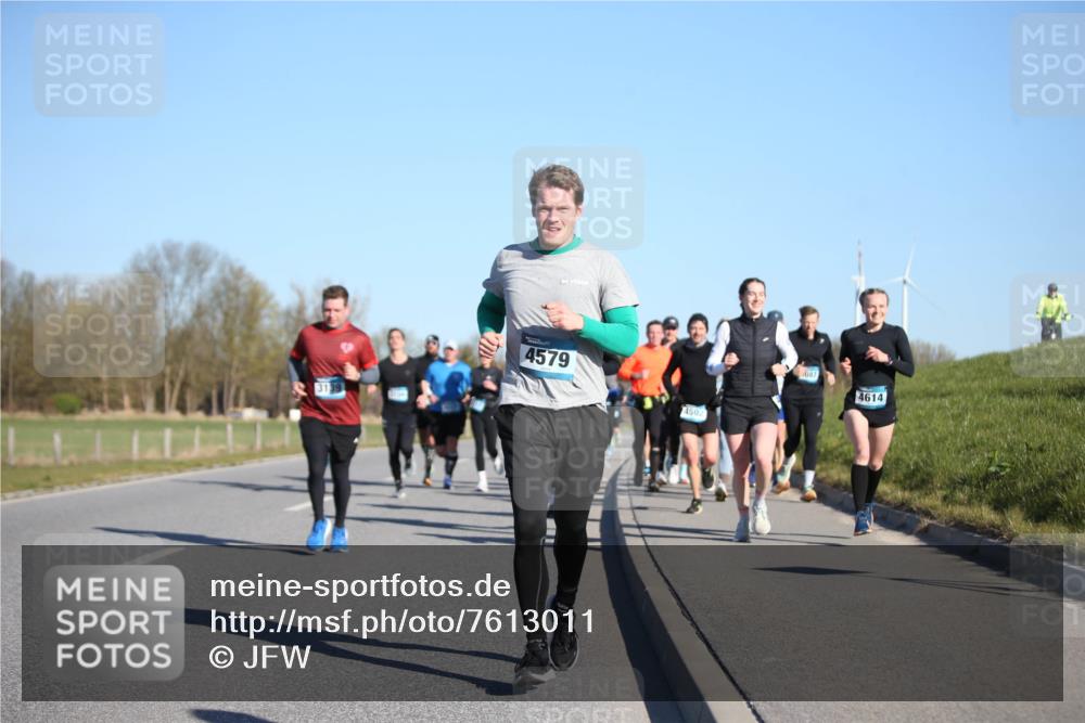 06.04.2025 - 44. Internationalen Wilhelmsburger Insellauf Jannik Wohlers http://msf.ph/oto/7613011 06.04.2025 09:29:16 Laufen 3139, 4579, 4502, 087, 4614 meine-sportfotos.de