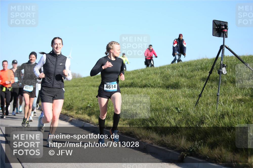 06.04.2025 - 44. Internationalen Wilhelmsburger Insellauf Jannik Wohlers http://msf.ph/oto/7613028 06.04.2025 09:29:18 Laufen 4502, 4614 meine-sportfotos.de