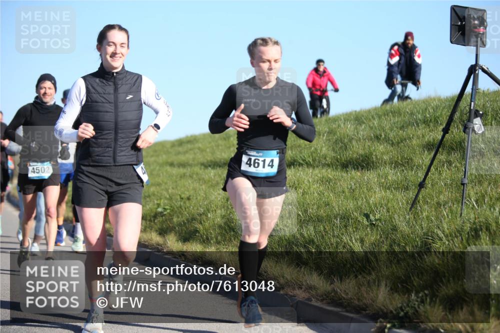 06.04.2025 - 44. Internationalen Wilhelmsburger Insellauf Jannik Wohlers http://msf.ph/oto/7613048 06.04.2025 09:29:18 Laufen 4502, 4614 meine-sportfotos.de