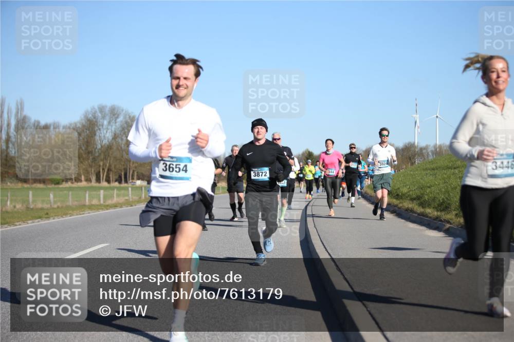06.04.2025 - 44. Internationalen Wilhelmsburger Insellauf Jannik Wohlers http://msf.ph/oto/7613179 06.04.2025 09:29:26 Laufen 3654, 3924, 3446, 3872 meine-sportfotos.de