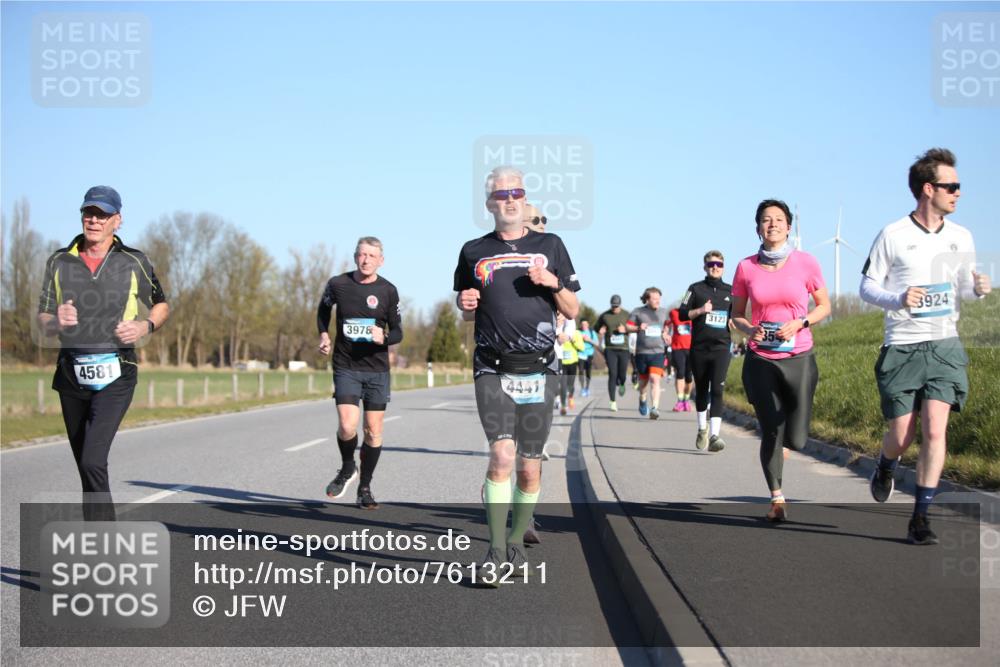 06.04.2025 - 44. Internationalen Wilhelmsburger Insellauf Jannik Wohlers http://msf.ph/oto/7613211 06.04.2025 09:29:30 Laufen 4581, 3978, 4441, 3123, 3924 meine-sportfotos.de