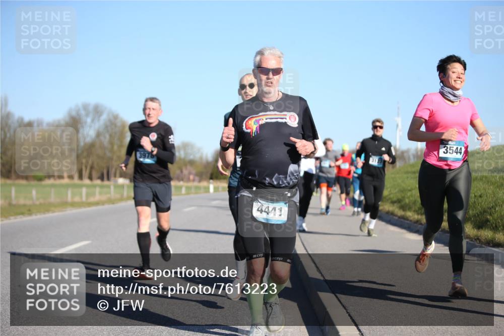 06.04.2025 - 44. Internationalen Wilhelmsburger Insellauf Jannik Wohlers http://msf.ph/oto/7613223 06.04.2025 09:29:31 Laufen 4441, 3544 meine-sportfotos.de