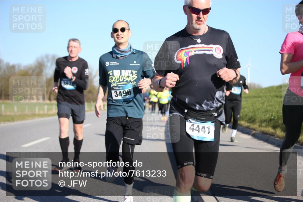 06.04.2025 - 44. Internationalen Wilhelmsburger Insellauf Jannik Wohlers http://msf.ph/oto/7613233 06.04.2025 09:29:32 Laufen 3978, 3496, 4441, 3121 meine-sportfotos.de