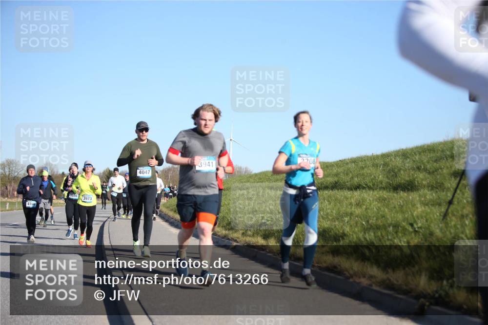 06.04.2025 - 44. Internationalen Wilhelmsburger Insellauf Jannik Wohlers http://msf.ph/oto/7613266 06.04.2025 09:29:35 Laufen 4198, 3886, 3973, 3941, 4047, 2208 meine-sportfotos.de