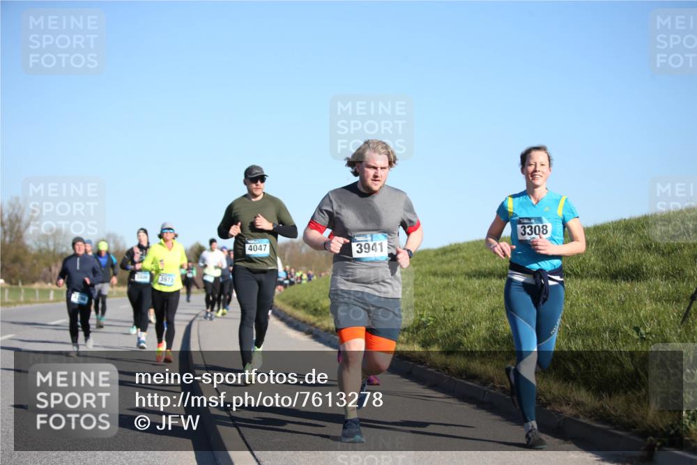 06.04.2025 - 44. Internationalen Wilhelmsburger Insellauf Jannik Wohlers http://msf.ph/oto/7613278 06.04.2025 09:29:36 Laufen 3973, 4047, 3941, 3308 meine-sportfotos.de