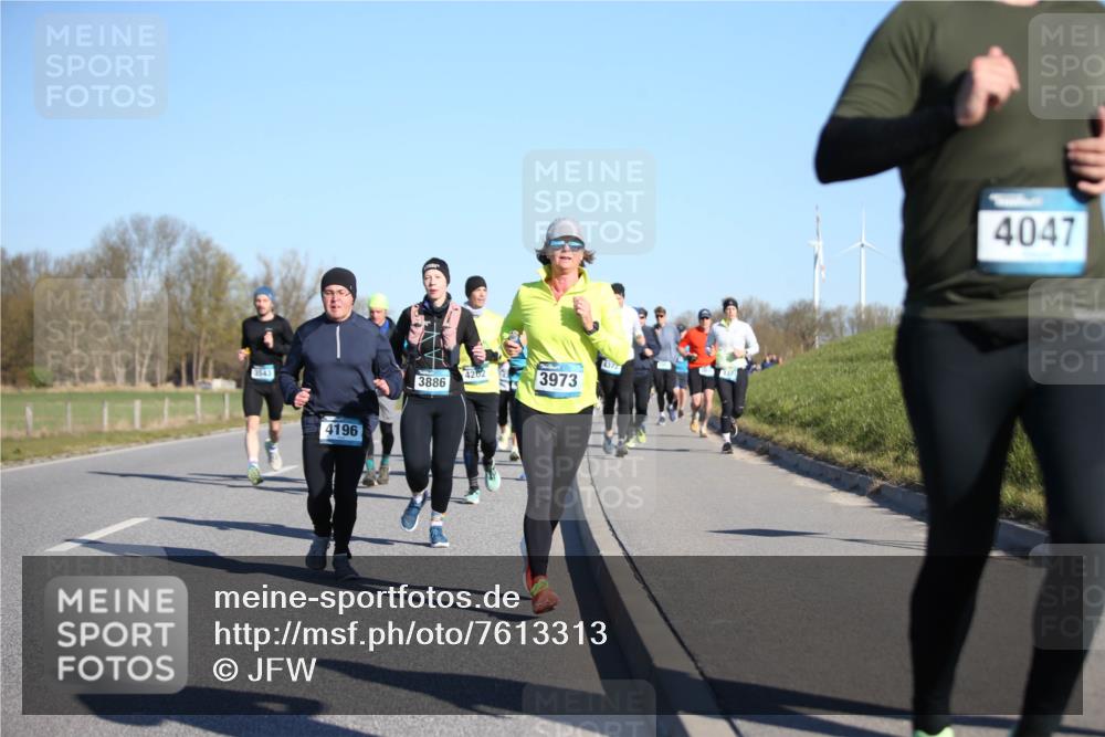 06.04.2025 - 44. Internationalen Wilhelmsburger Insellauf Jannik Wohlers http://msf.ph/oto/7613313 06.04.2025 09:29:38 Laufen 3543, 4196, 4202, 3886, 3973, 4372, 4047 meine-sportfotos.de