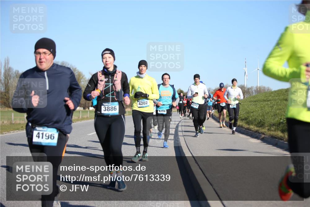06.04.2025 - 44. Internationalen Wilhelmsburger Insellauf Jannik Wohlers http://msf.ph/oto/7613339 06.04.2025 09:29:40 Laufen 4196, 3886, 4202, 4304, 4372, 4371 meine-sportfotos.de