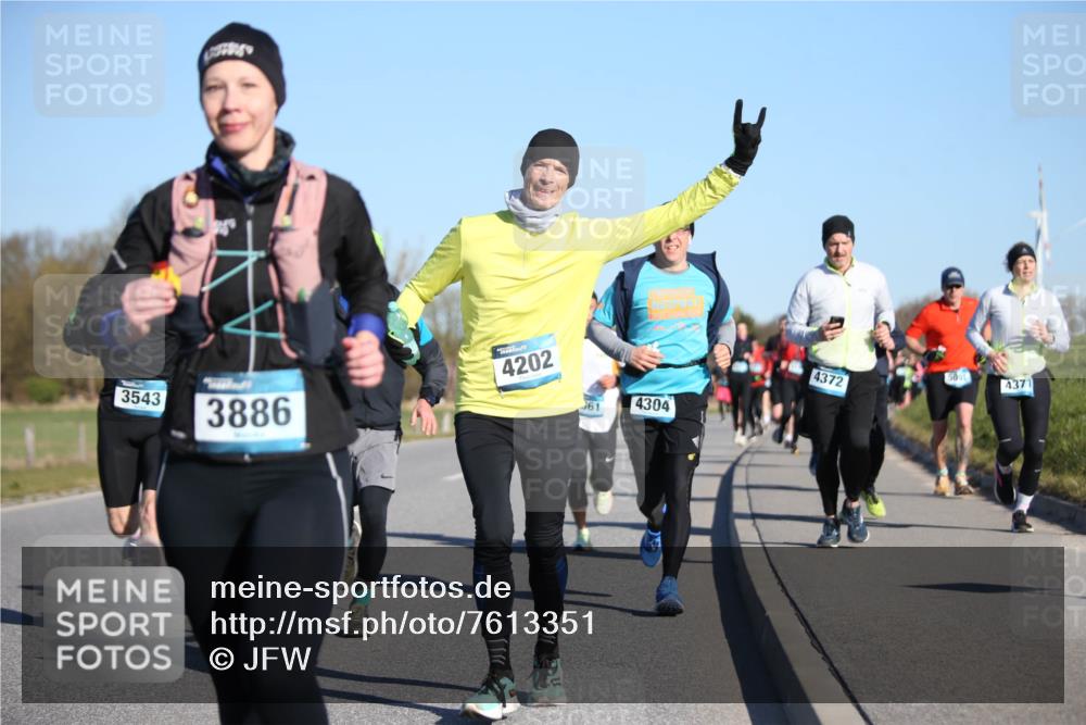 06.04.2025 - 44. Internationalen Wilhelmsburger Insellauf Jannik Wohlers http://msf.ph/oto/7613351 06.04.2025 09:29:41 Laufen 3543, 3886, 4202, 361, 4304, 4372, 50, 4371 meine-sportfotos.de