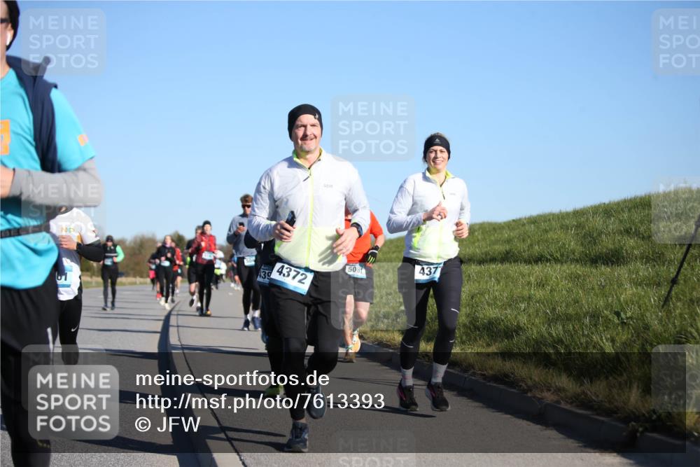 06.04.2025 - 44. Internationalen Wilhelmsburger Insellauf Jannik Wohlers http://msf.ph/oto/7613393 06.04.2025 09:29:43 Laufen 4372, 5061, 437 meine-sportfotos.de