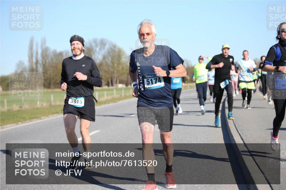 06.04.2025 - 44. Internationalen Wilhelmsburger Insellauf Jannik Wohlers http://msf.ph/oto/7613520 06.04.2025 09:29:56 Laufen 3915, 5174, 2417 meine-sportfotos.de