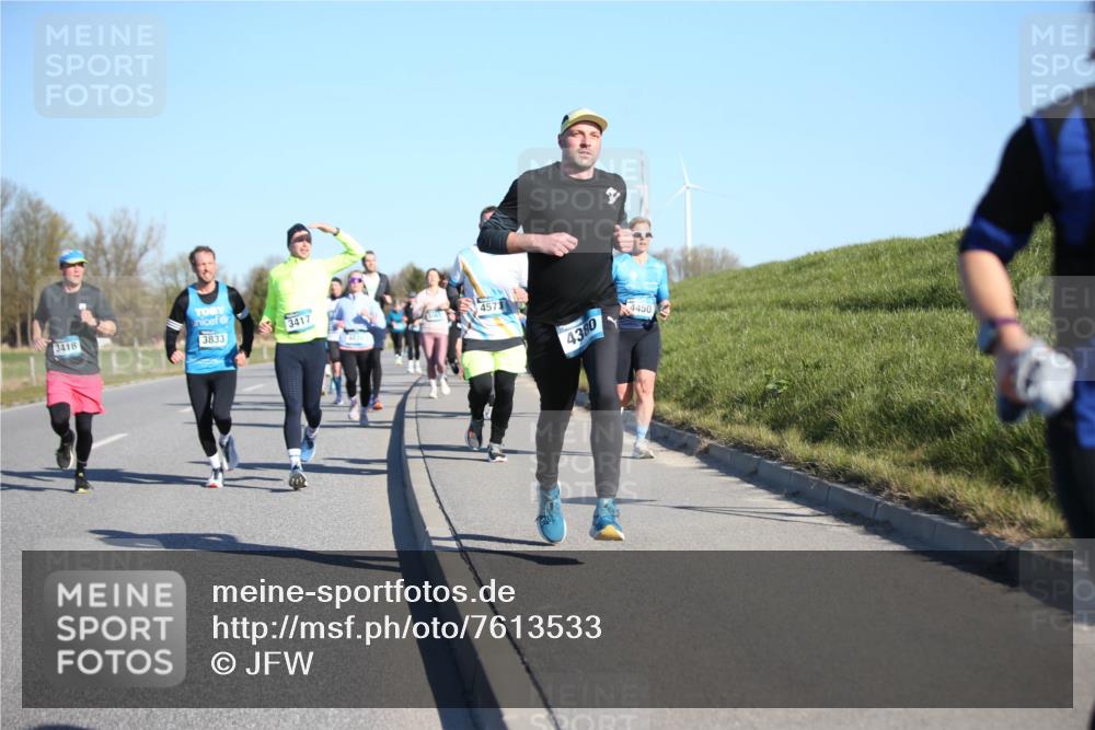 06.04.2025 - 44. Internationalen Wilhelmsburger Insellauf Jannik Wohlers http://msf.ph/oto/7613533 06.04.2025 09:29:58 Laufen 3418, 3833, 3417, 4573, 4380, 4450 meine-sportfotos.de