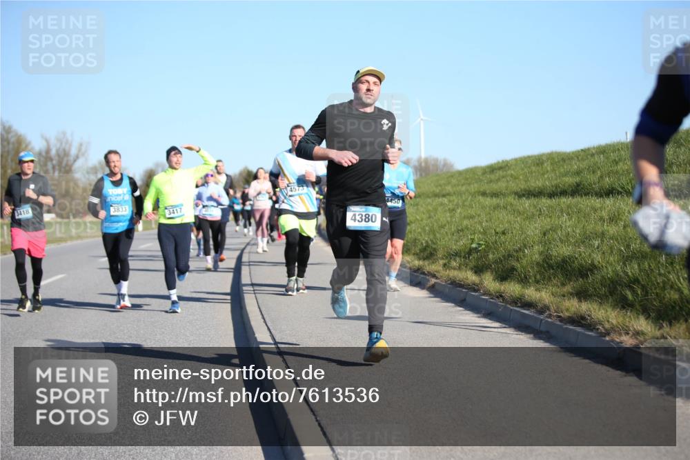 06.04.2025 - 44. Internationalen Wilhelmsburger Insellauf Jannik Wohlers http://msf.ph/oto/7613536 06.04.2025 09:29:58 Laufen 3418, 3833, 3417, 4573, 4380, 4450 meine-sportfotos.de
