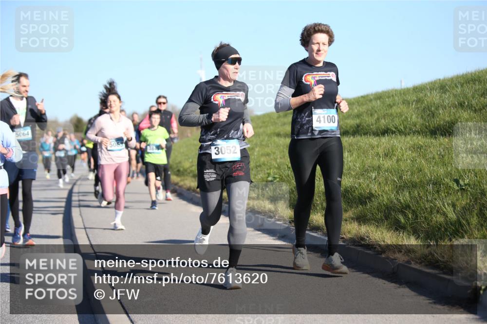 06.04.2025 - 44. Internationalen Wilhelmsburger Insellauf Jannik Wohlers http://msf.ph/oto/7613620 06.04.2025 09:30:02 Laufen 5064, 5063, 3052, 4100 meine-sportfotos.de