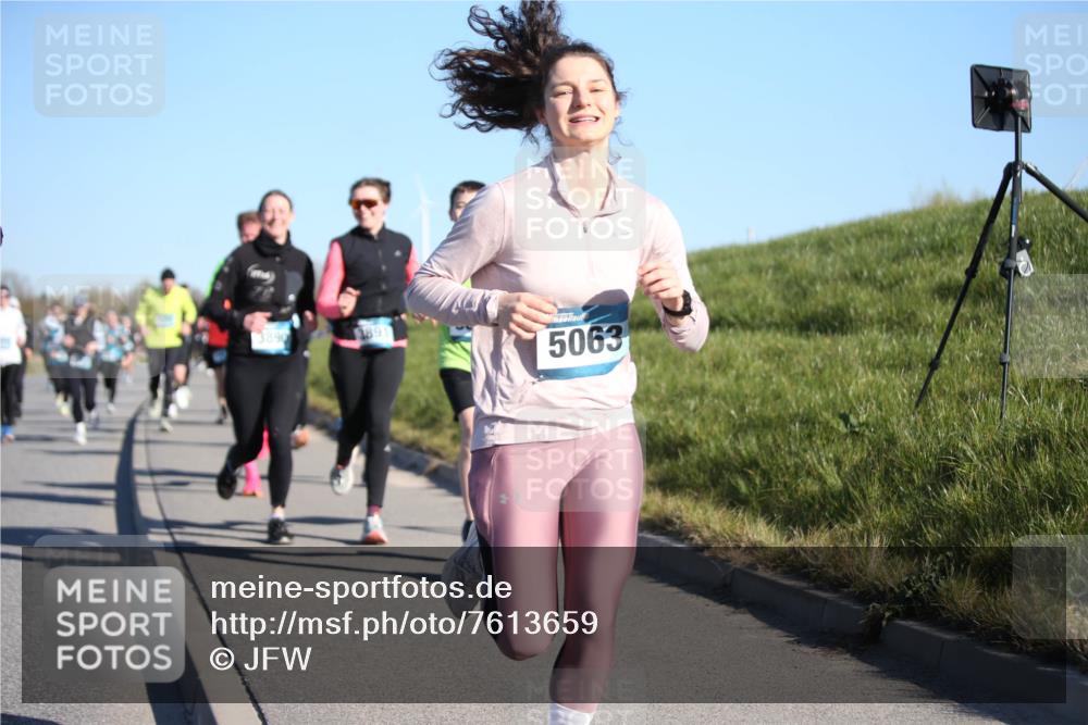 06.04.2025 - 44. Internationalen Wilhelmsburger Insellauf Jannik Wohlers http://msf.ph/oto/7613659 06.04.2025 09:30:05 Laufen 389, 5063 meine-sportfotos.de