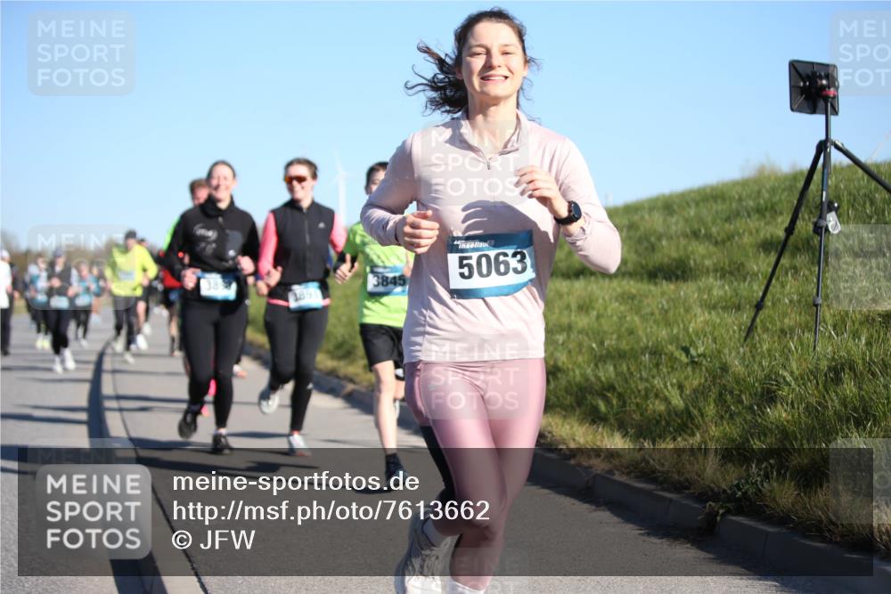 06.04.2025 - 44. Internationalen Wilhelmsburger Insellauf Jannik Wohlers http://msf.ph/oto/7613662 06.04.2025 09:30:05 Laufen 3845, 5063 meine-sportfotos.de
