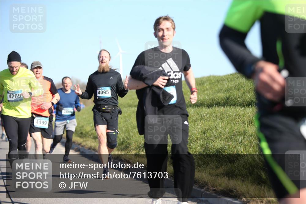 06.04.2025 - 44. Internationalen Wilhelmsburger Insellauf Jannik Wohlers http://msf.ph/oto/7613703 06.04.2025 09:30:08 Laufen 4269, 4499, 3866, 4095 meine-sportfotos.de