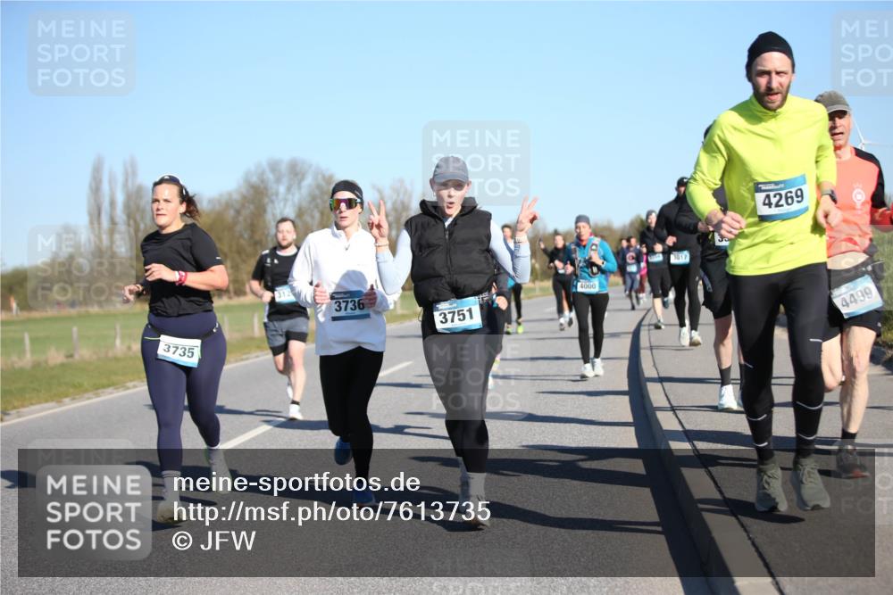 06.04.2025 - 44. Internationalen Wilhelmsburger Insellauf Jannik Wohlers http://msf.ph/oto/7613735 06.04.2025 09:30:10 Laufen 3735, 3736, 4000, 3751, 3017, 4269, 4499 meine-sportfotos.de