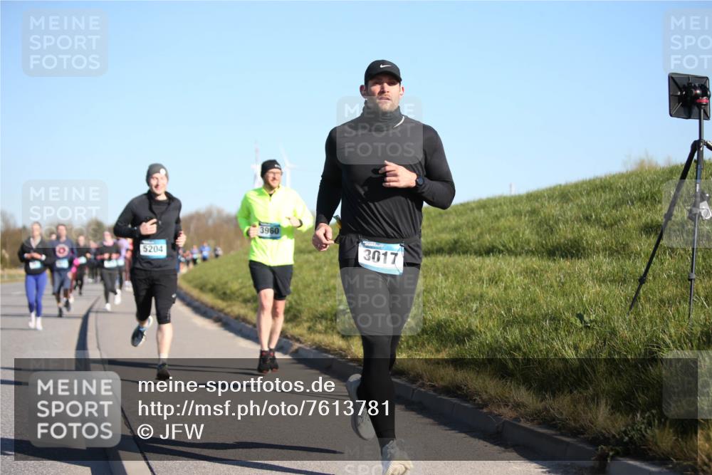 06.04.2025 - 44. Internationalen Wilhelmsburger Insellauf Jannik Wohlers http://msf.ph/oto/7613781 06.04.2025 09:30:14 Laufen 901, 5204, 3960, 3017 meine-sportfotos.de