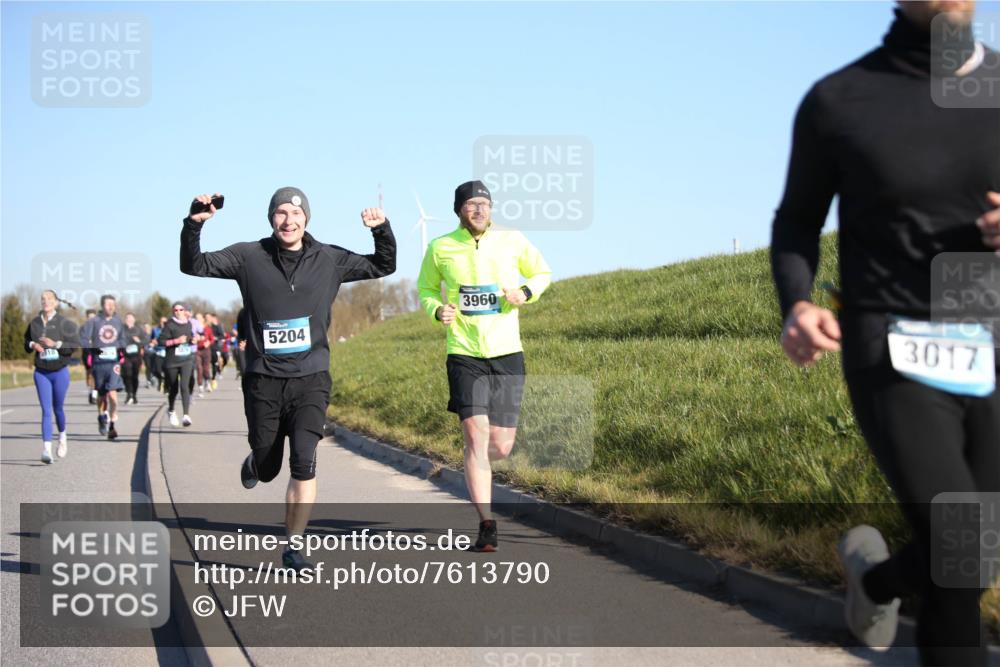 06.04.2025 - 44. Internationalen Wilhelmsburger Insellauf Jannik Wohlers http://msf.ph/oto/7613790 06.04.2025 09:30:15 Laufen 3960, 5204, 3017 meine-sportfotos.de