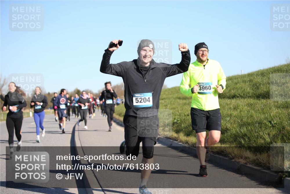 06.04.2025 - 44. Internationalen Wilhelmsburger Insellauf Jannik Wohlers http://msf.ph/oto/7613803 06.04.2025 09:30:16 Laufen 5204, 3960 meine-sportfotos.de