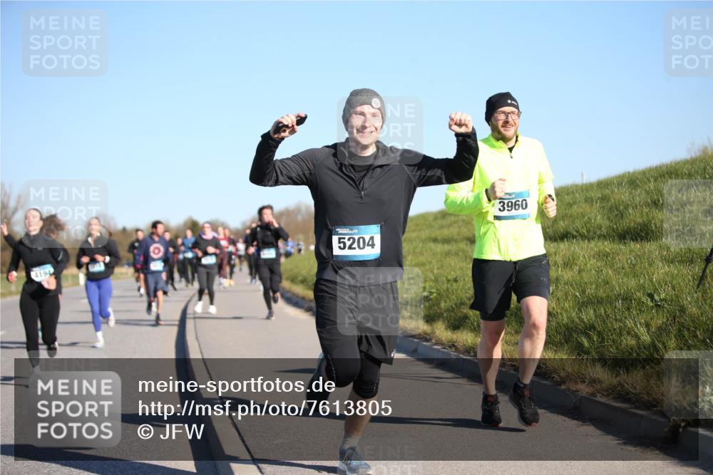 06.04.2025 - 44. Internationalen Wilhelmsburger Insellauf Jannik Wohlers http://msf.ph/oto/7613805 06.04.2025 09:30:16 Laufen 4194, 5204, 3960 meine-sportfotos.de