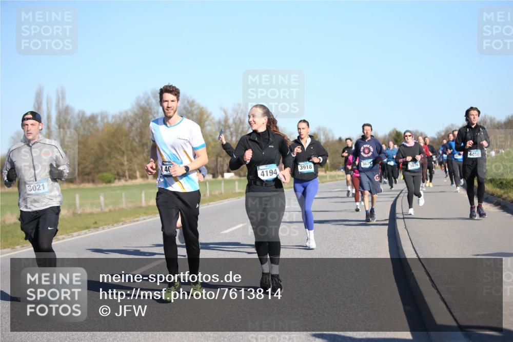 06.04.2025 - 44. Internationalen Wilhelmsburger Insellauf Jannik Wohlers http://msf.ph/oto/7613814 06.04.2025 09:30:17 Laufen 40, 3021, 4194, 3918, 387, 3876, 4974, 4480 meine-sportfotos.de