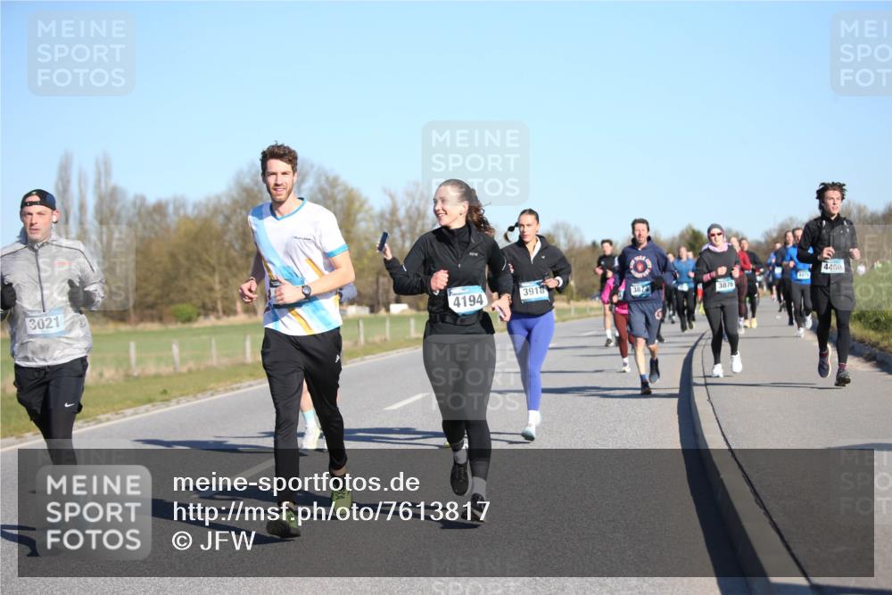 06.04.2025 - 44. Internationalen Wilhelmsburger Insellauf Jannik Wohlers http://msf.ph/oto/7613817 06.04.2025 09:30:17 Laufen 3021, 4194, 3918, 387, 3876, 4475, 4480 meine-sportfotos.de