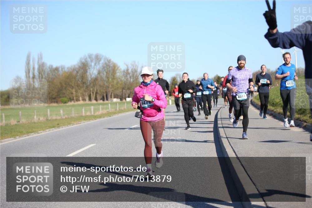 06.04.2025 - 44. Internationalen Wilhelmsburger Insellauf Jannik Wohlers http://msf.ph/oto/7613879 06.04.2025 09:30:23 Laufen 4476, 3510, 4011, 3992, 4475 meine-sportfotos.de